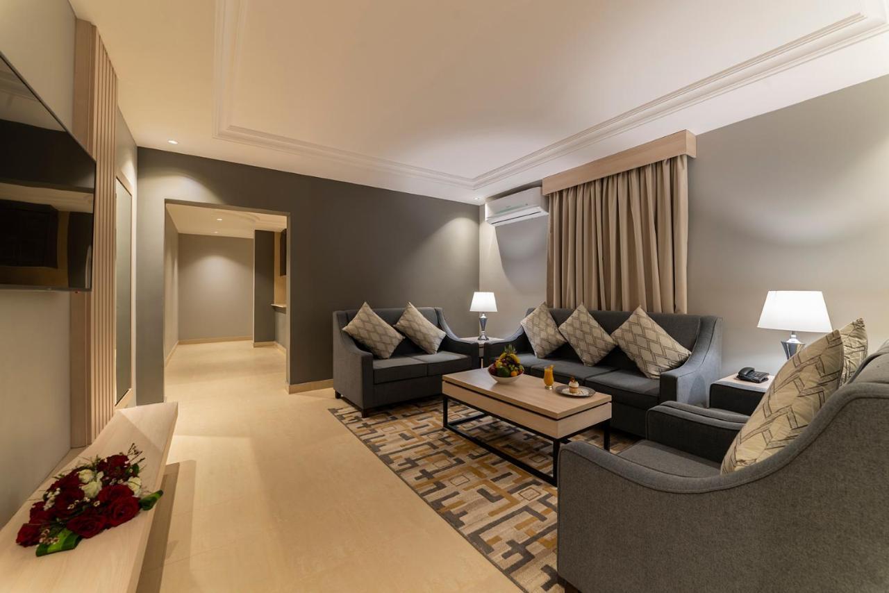 Enala Hotel Apartments- Tabuk Kültér fotó
