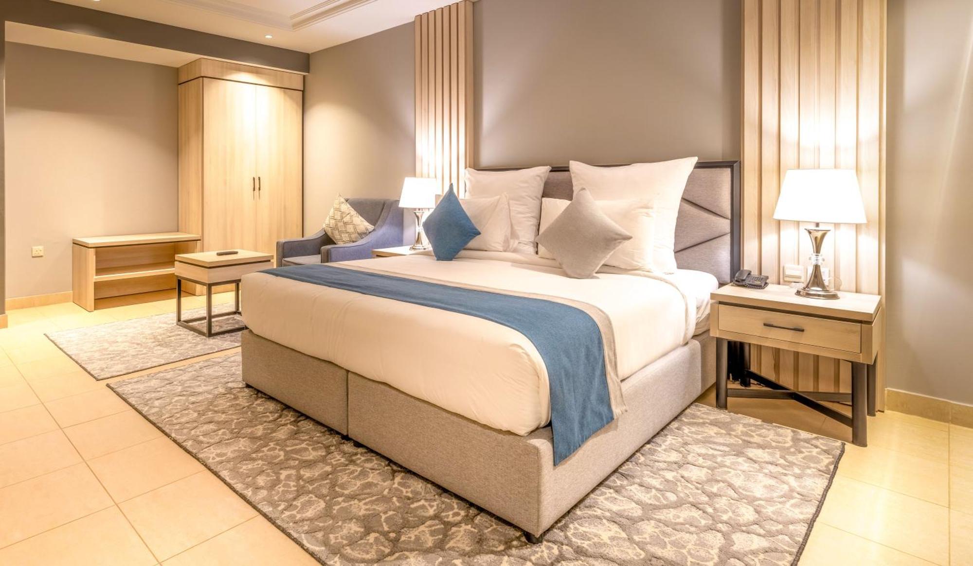 Enala Hotel Apartments- Tabuk Kültér fotó
